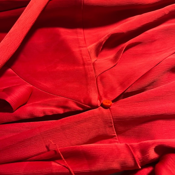 Red satin mini dress - Picture 2 of 2